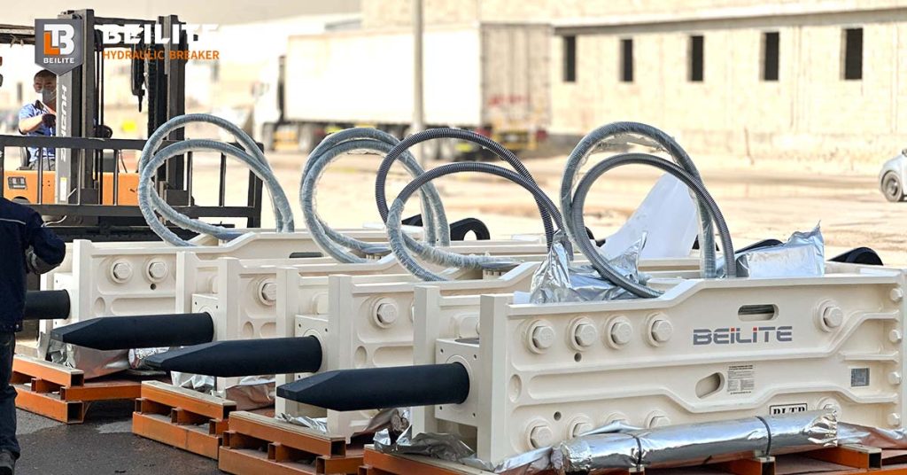 What to Look for Before Buying Your First Hydraulic Breaker for Excavators