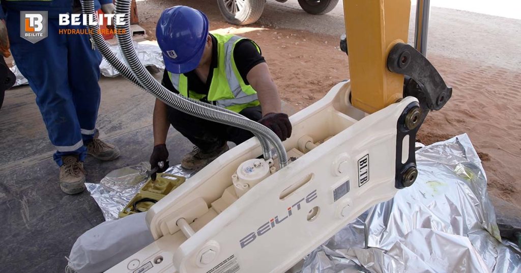 Hydraulic Breaker Adalah: Fungsi, Jenis, dan Cara Kerjanya