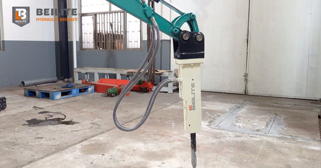 Mini Excavator Breaker vs Skid Steer Breaker Choose the Right Attachment for Efficient Demolition