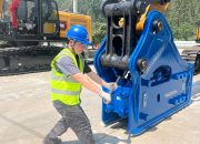 While doing maintenance of side-mounted type